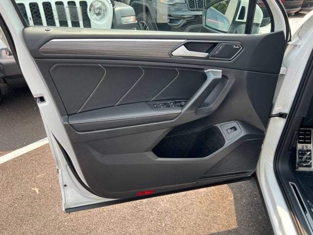 2024 Volkswagen Tiguan 2.0T SEL R-Line
