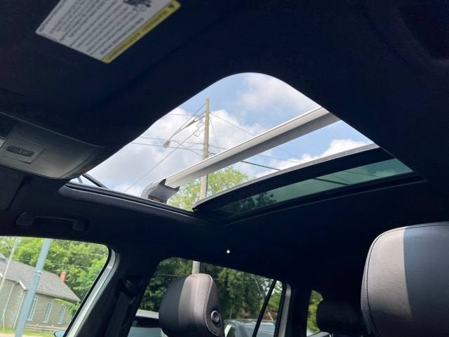 2024 Volkswagen Tiguan 2.0T SEL R-Line