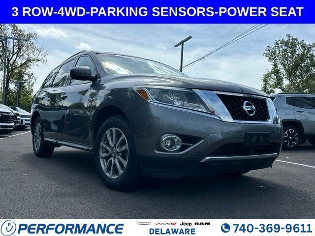 2016 Nissan Pathfinder SV