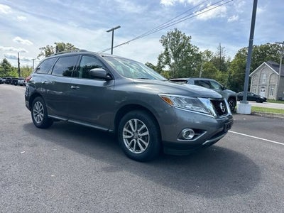 2016 Nissan Pathfinder SV