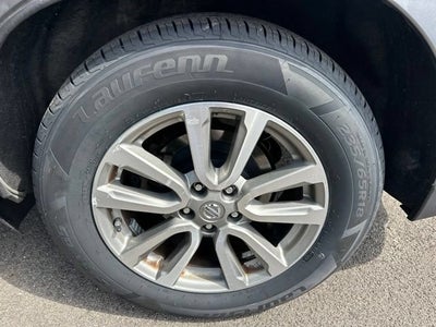 2016 Nissan Pathfinder SV