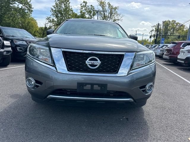 2016 Nissan Pathfinder SV