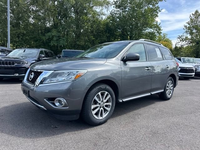 2016 Nissan Pathfinder SV