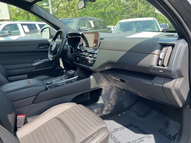 2025 Nissan Pathfinder Rock Creek