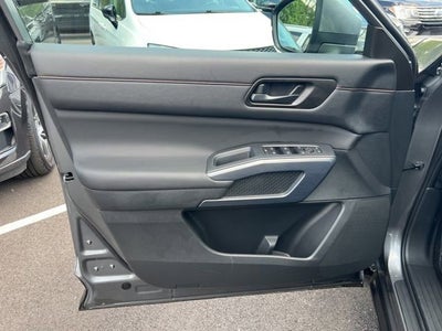 2025 Nissan Pathfinder Rock Creek