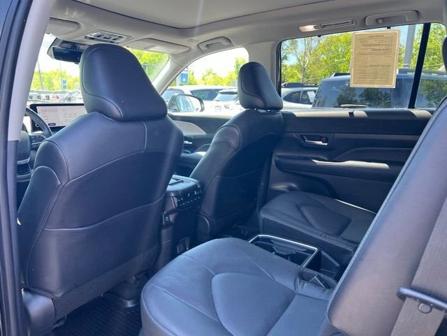 2025 Toyota Grand Highlander Platinum
