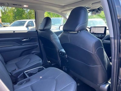 2025 Toyota Grand Highlander Platinum