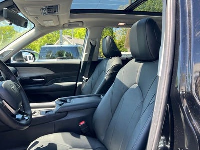 2025 Toyota Grand Highlander Platinum