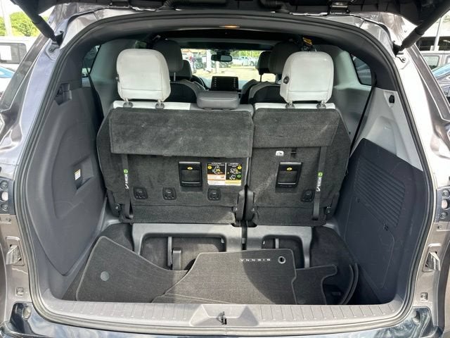 2022 Toyota Sienna XSE