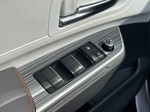 2022 Toyota Sienna XSE
