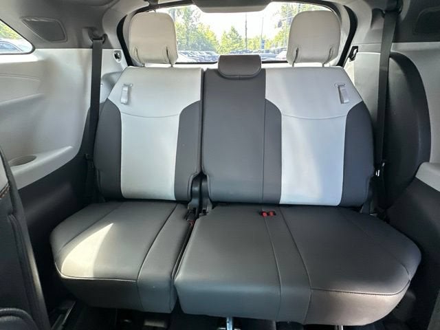 2022 Toyota Sienna XSE