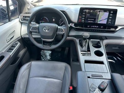 2022 Toyota Sienna XSE