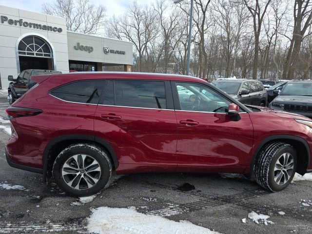 2026 Toyota Highlander XLE