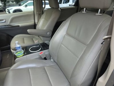 2018 Toyota Sienna XLE