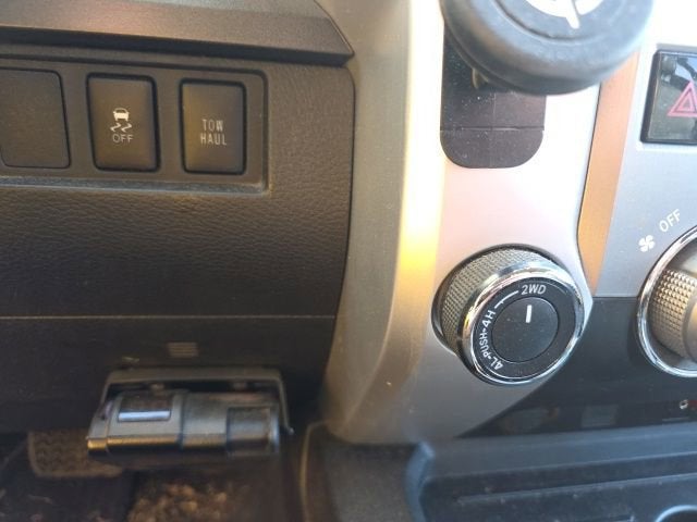 2014 Toyota Tundra SR5