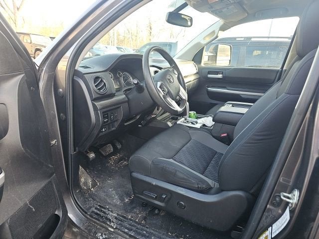 2014 Toyota Tundra SR5