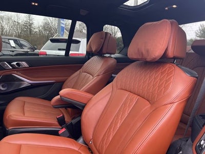 2025 BMW X7 M60i