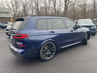 2025 BMW X7 M60i