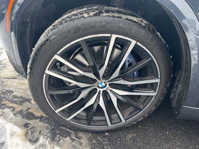 2022 BMW X5 M50i