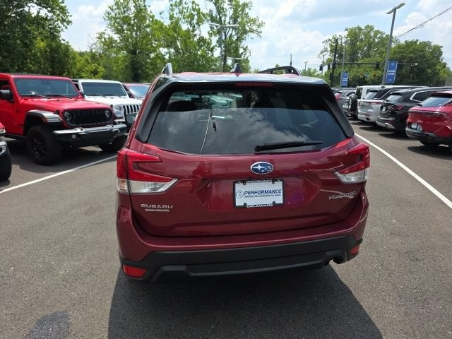 2024 Subaru Forester Premium