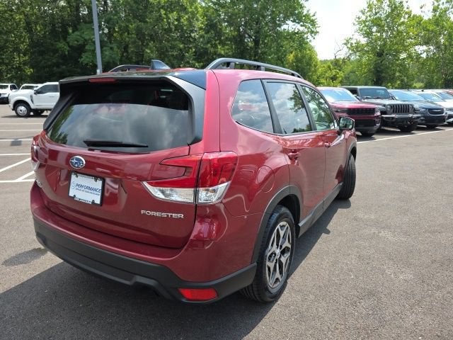 2024 Subaru Forester Premium