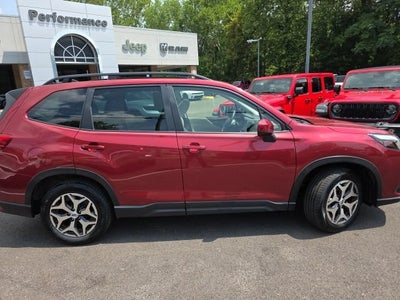 2024 Subaru Forester Premium