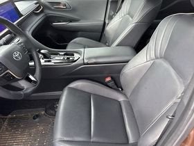 2025 Toyota Crown Platinum