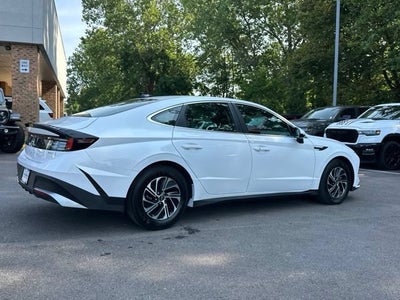 2026 Hyundai Sonata Hybrid Blue