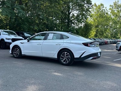 2026 Hyundai Sonata Hybrid Blue