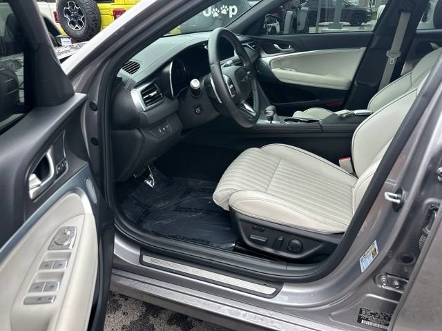 2025 Genesis G70 3.3T Sport Advanced