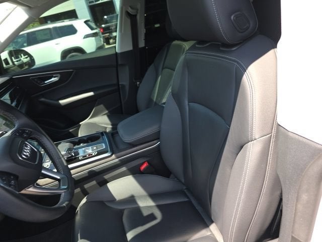2022 Audi Q8 55 Premium