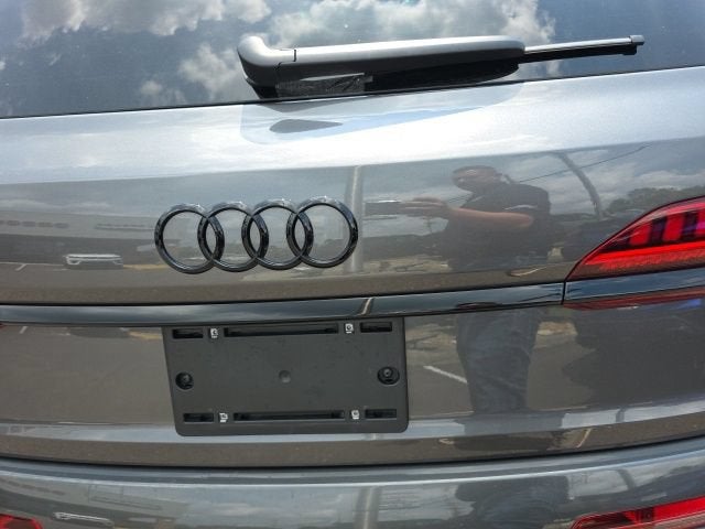 2023 Audi Q7 55 Prestige