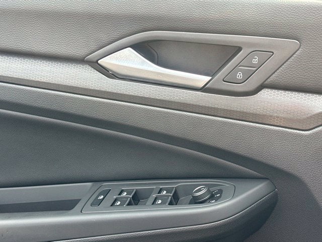 2024 Volkswagen Golf GTI SE