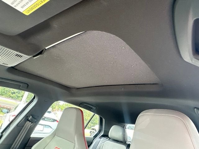 2024 Volkswagen Golf GTI SE