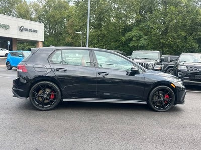 2024 Volkswagen Golf GTI SE