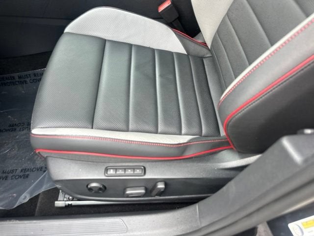 2024 Volkswagen Golf GTI SE