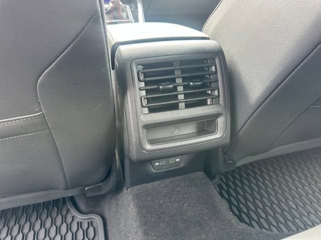 2024 Volkswagen Golf GTI SE