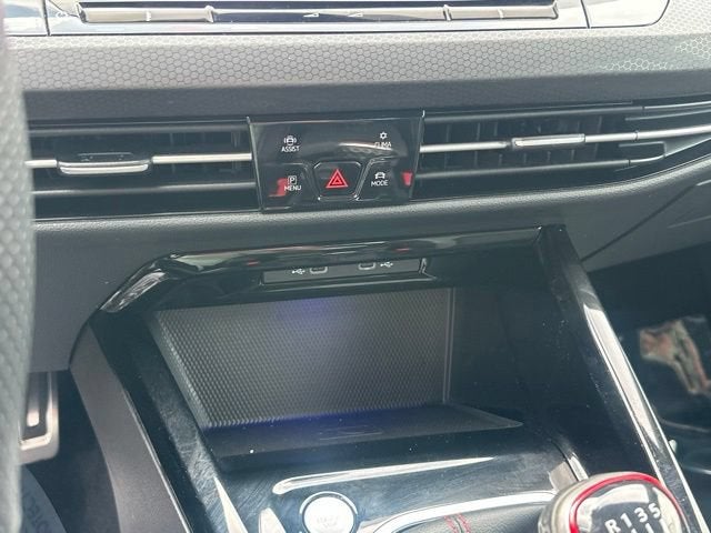 2024 Volkswagen Golf GTI SE