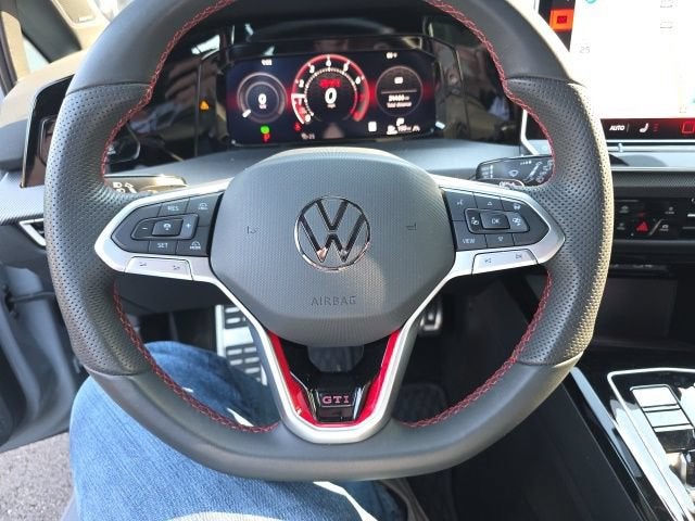 2025 Volkswagen Golf GTI 2.0T SE