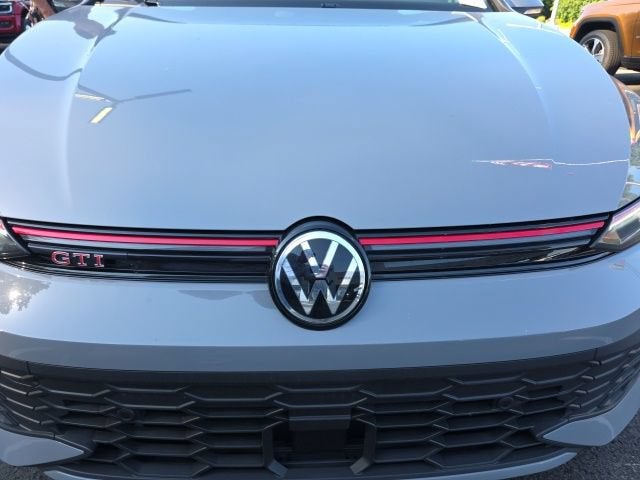 2025 Volkswagen Golf GTI 2.0T SE