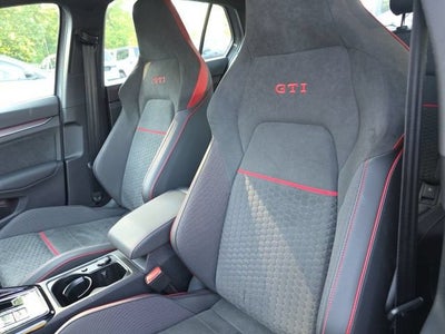 2025 Volkswagen Golf GTI 2.0T SE
