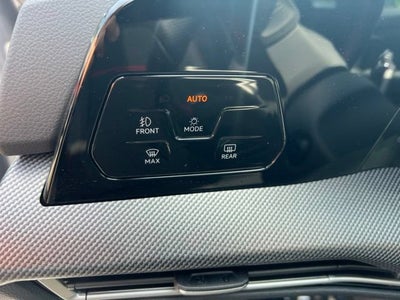 2025 Volkswagen Golf GTI 2.0T SE