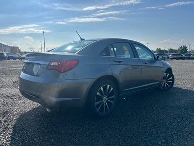 2013 Chrysler 200 Limited