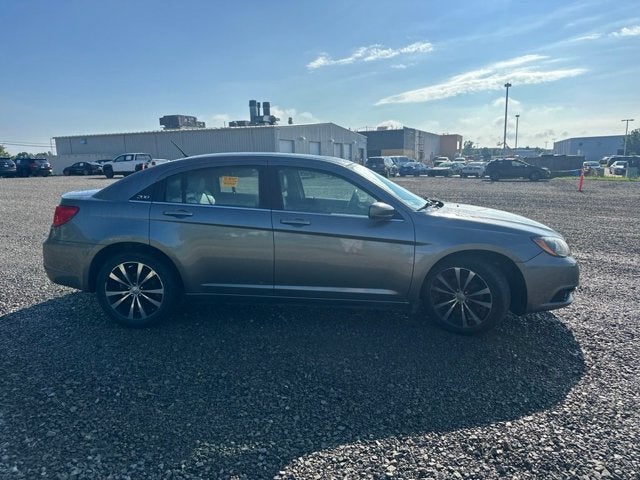 2013 Chrysler 200 Limited