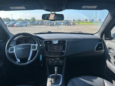 2013 Chrysler 200 Limited