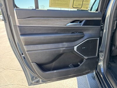 2024 Jeep Wagoneer L Series II