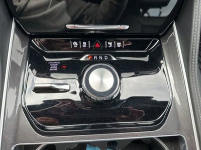 2023 Jeep Wagoneer Base