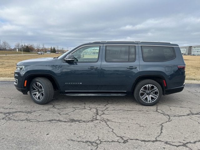 2023 Jeep Wagoneer Base