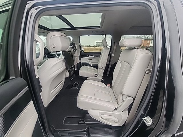 2023 Jeep Wagoneer Series II