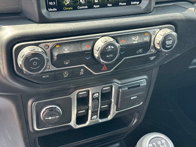 2022 Jeep Gladiator Overland